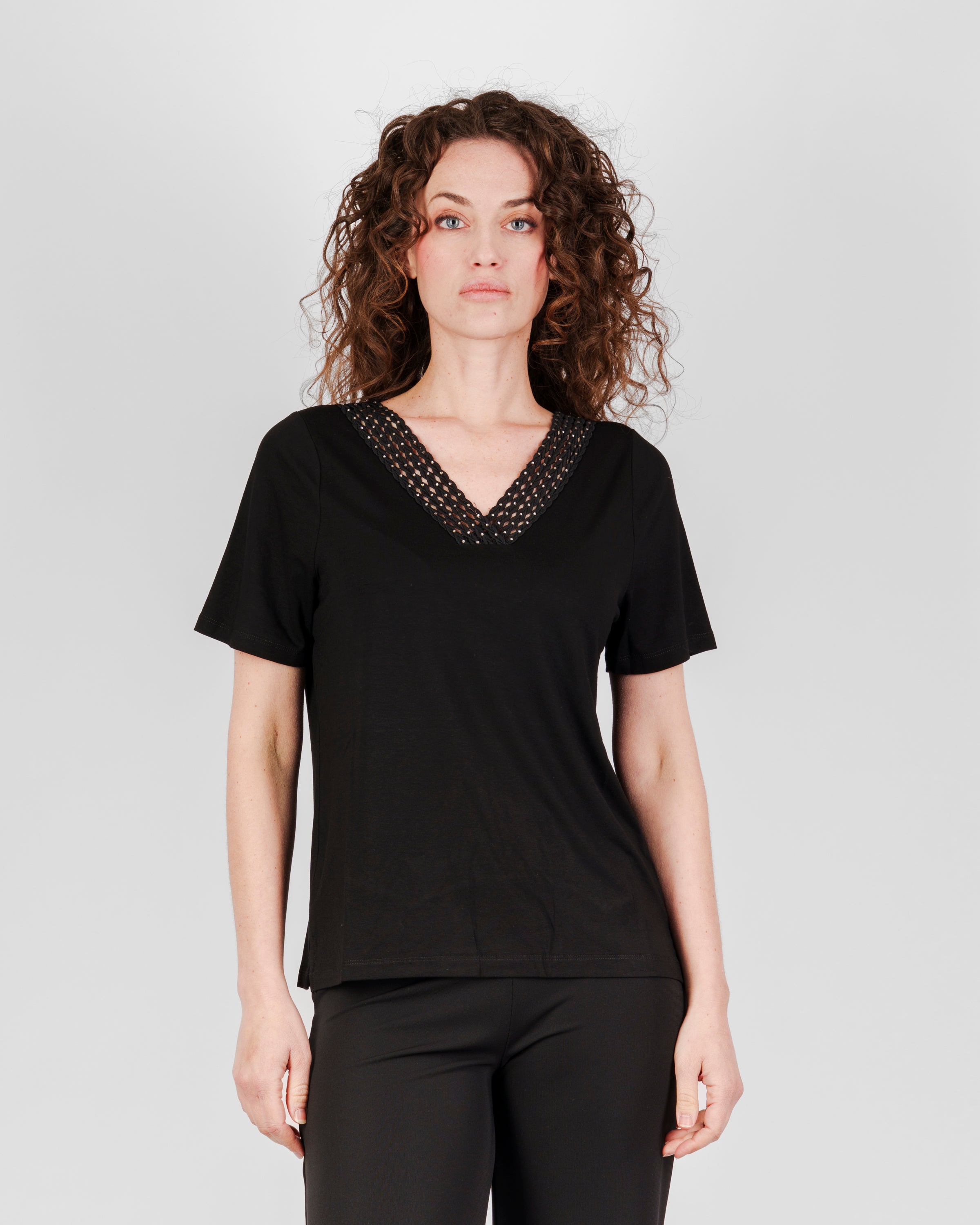 Maglia scollo V passamaneria 8121