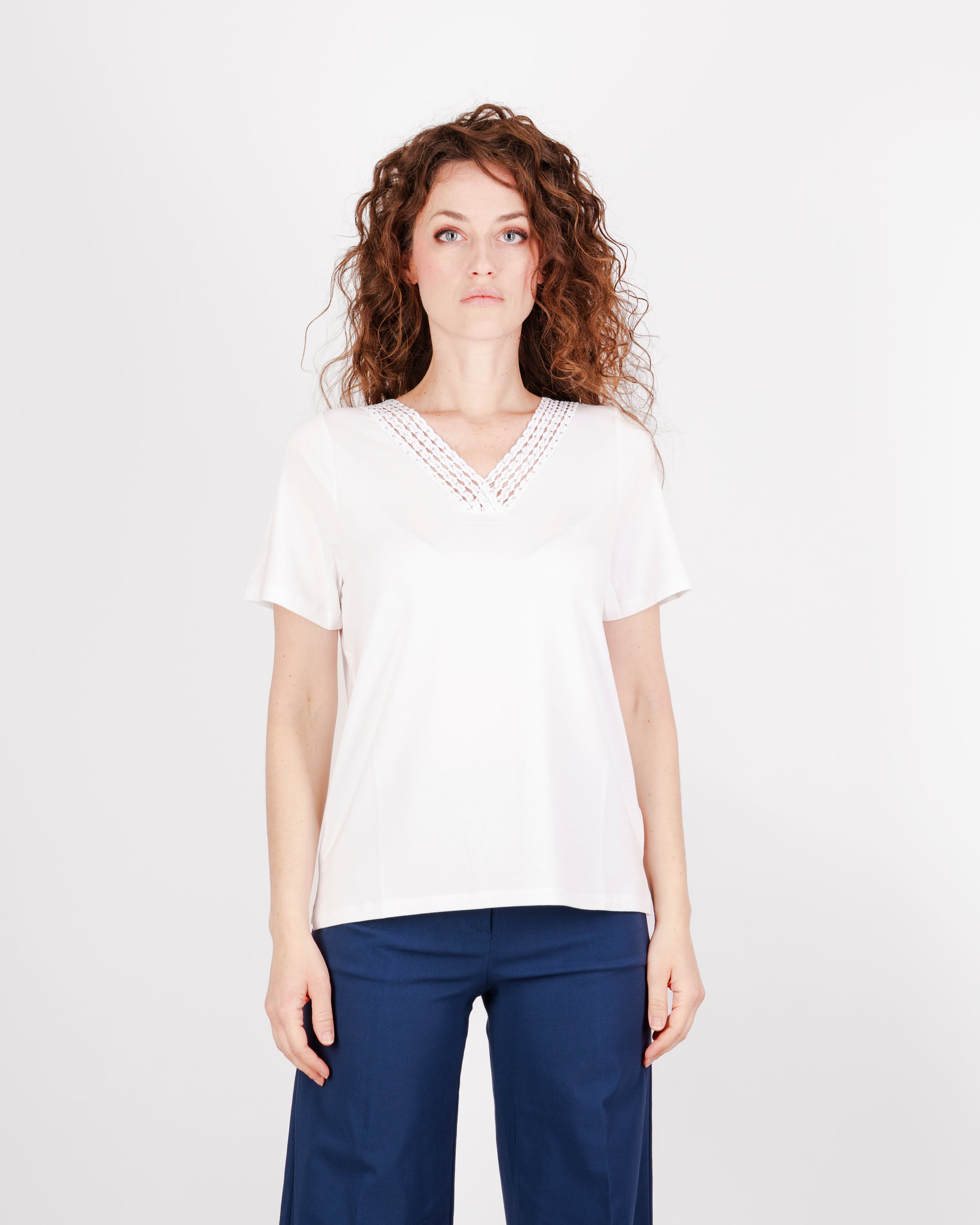 Maglia scollo V passamaneria 8121