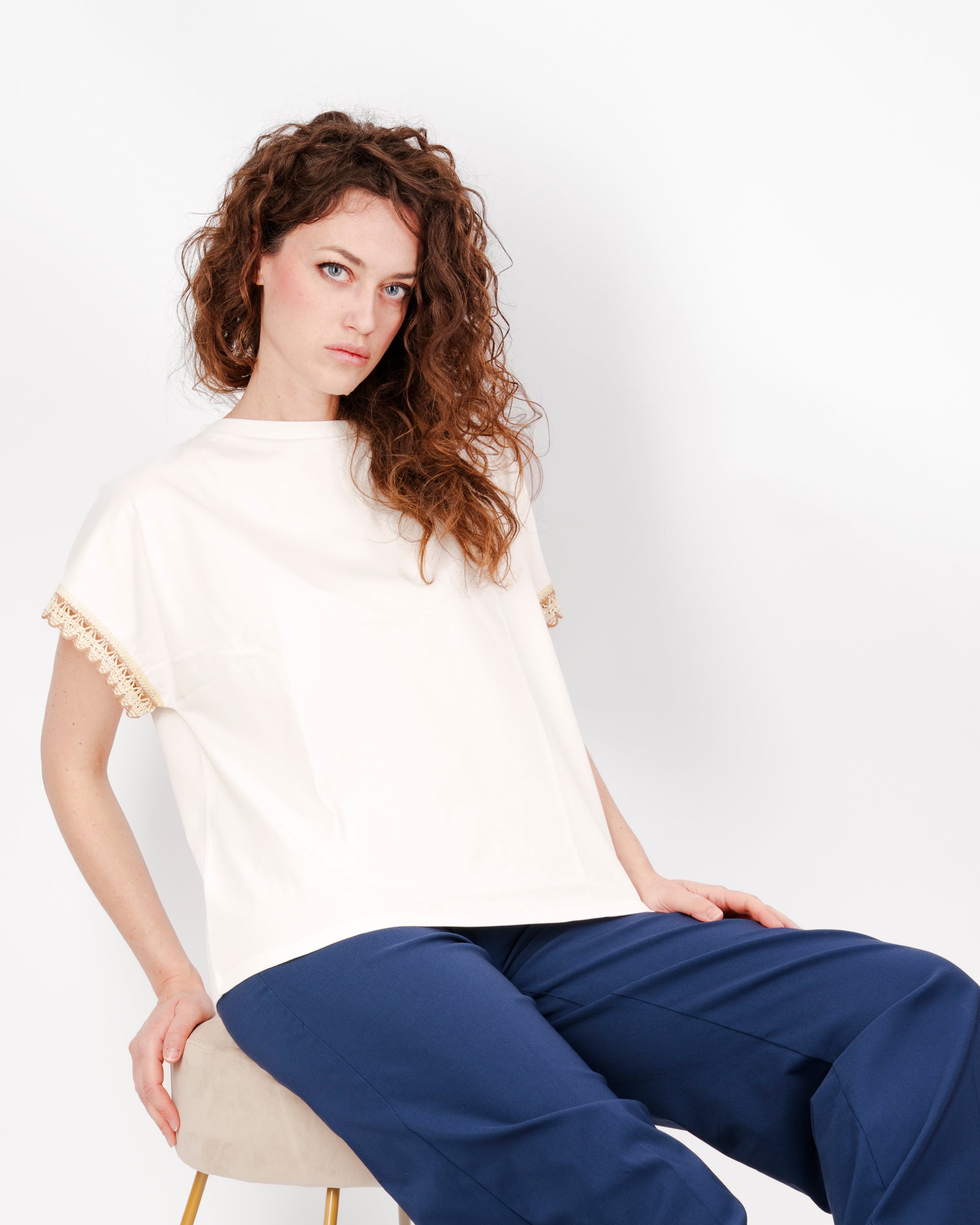 T-Shirt Edas scatoletta e macrame TROGOLO