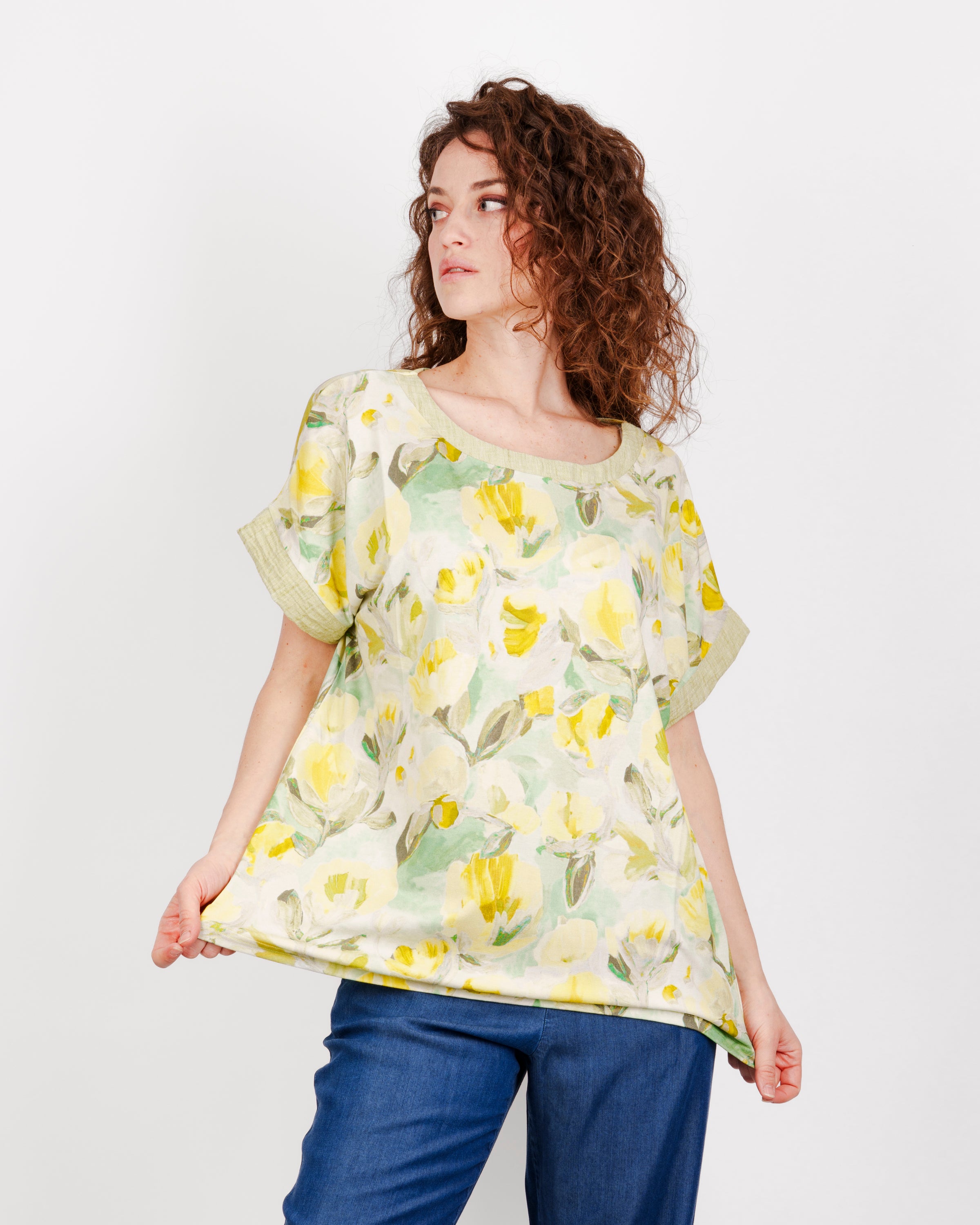 Maglia OVER fiori sfumati inserto jeans S-500