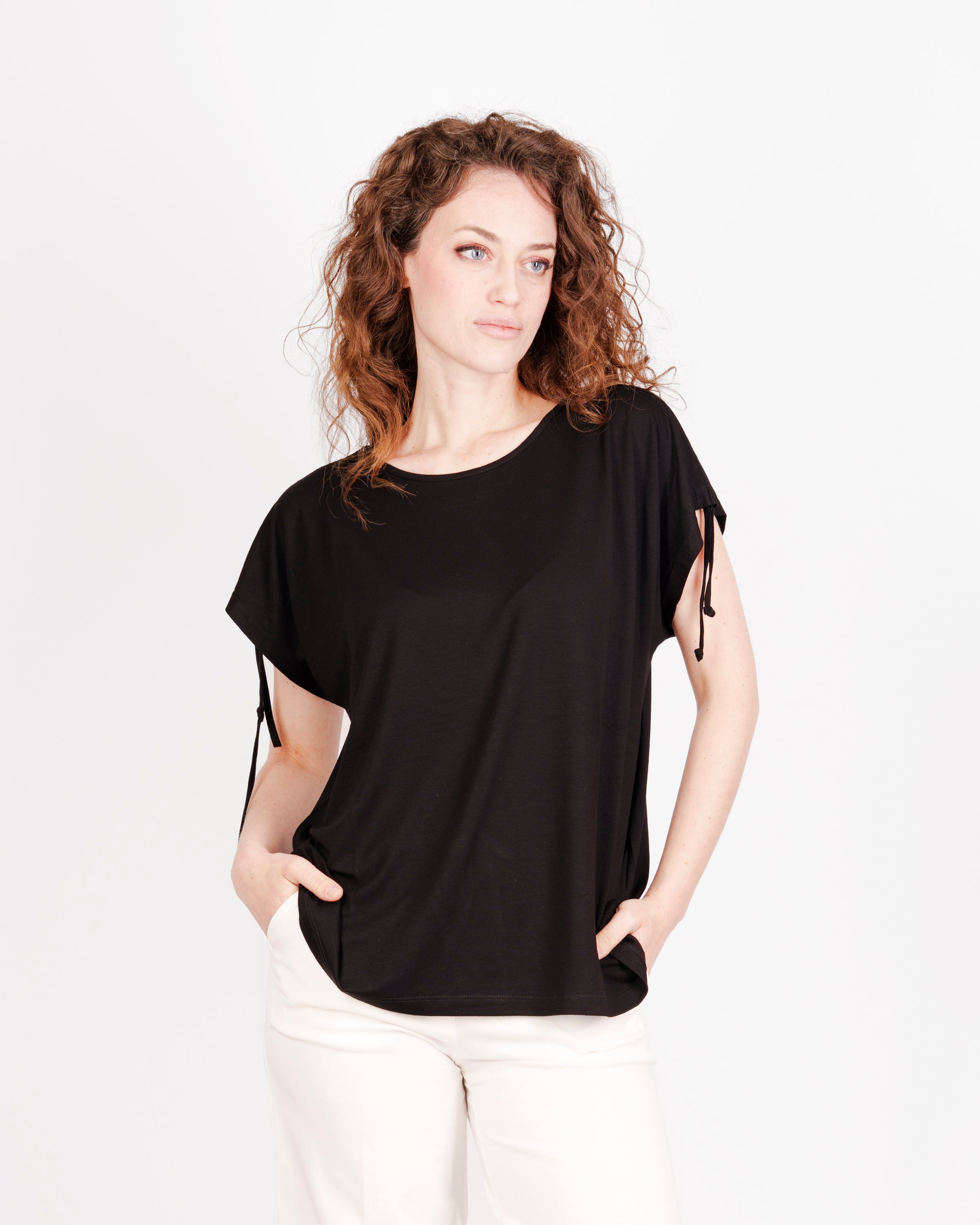 Maglia in viscosa coulisse spalla T-2318