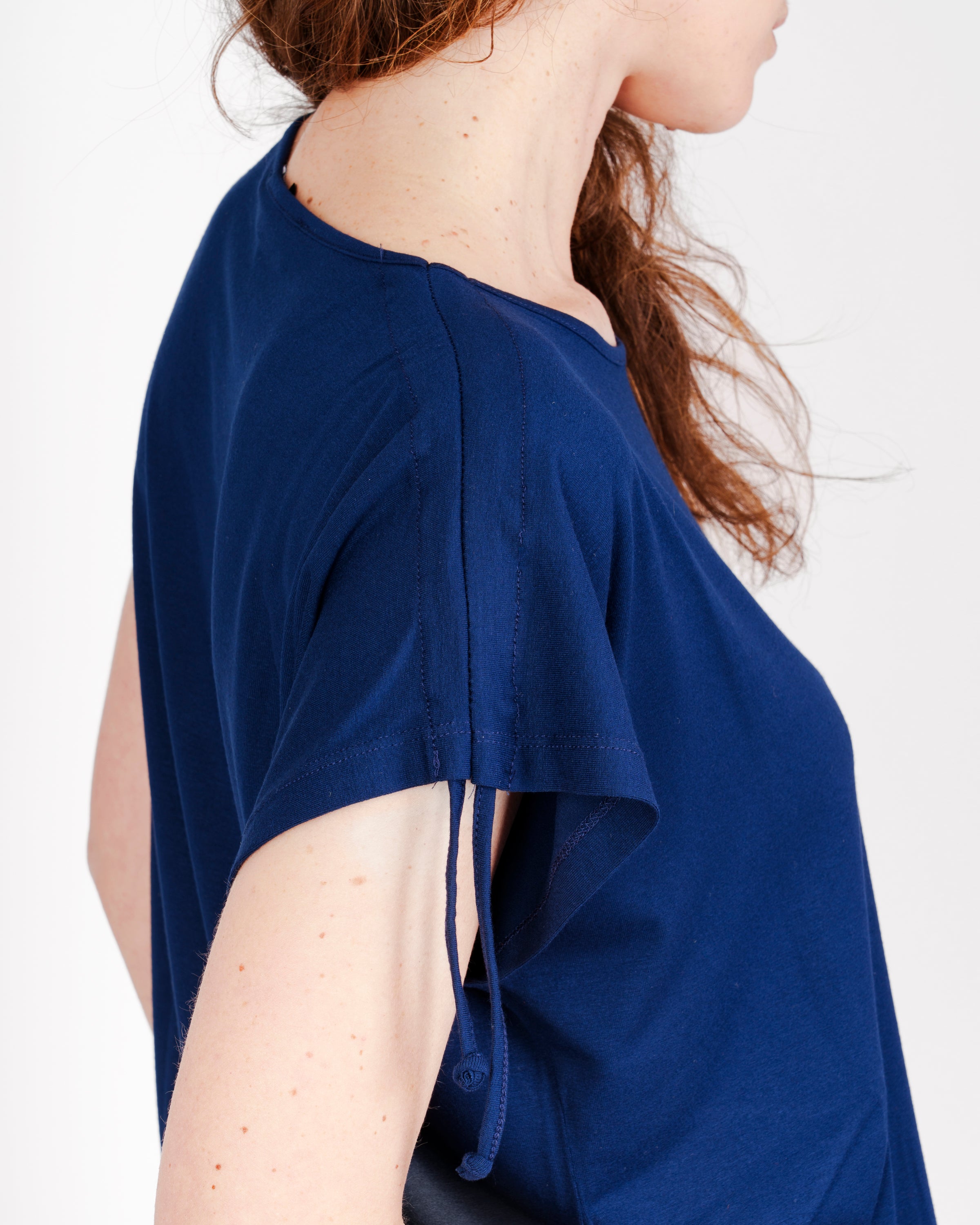 Maglia in viscosa coulisse spalla T-2318