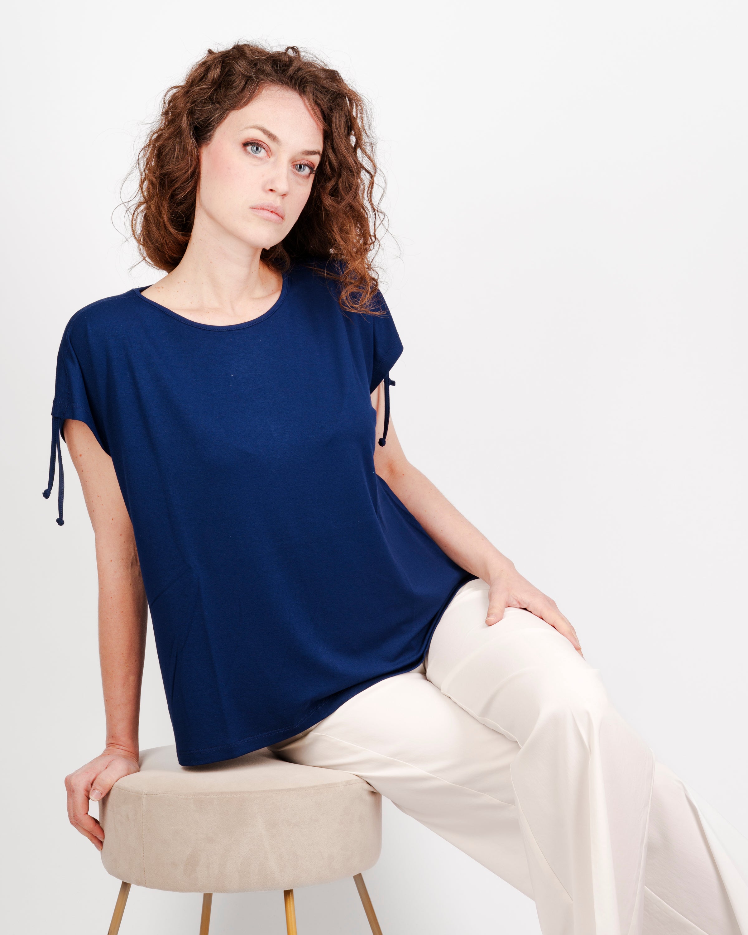 Maglia in viscosa coulisse spalla T-2318