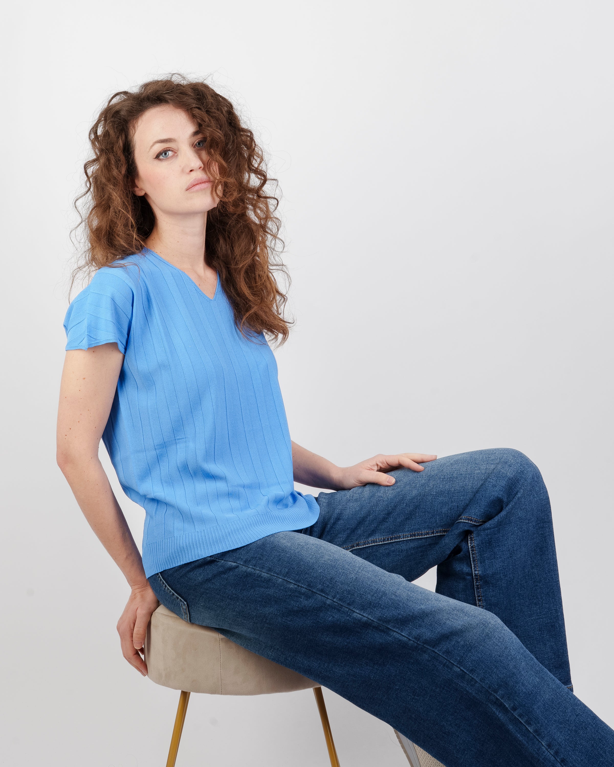 Maglia scollo a V motivo coste 92428
