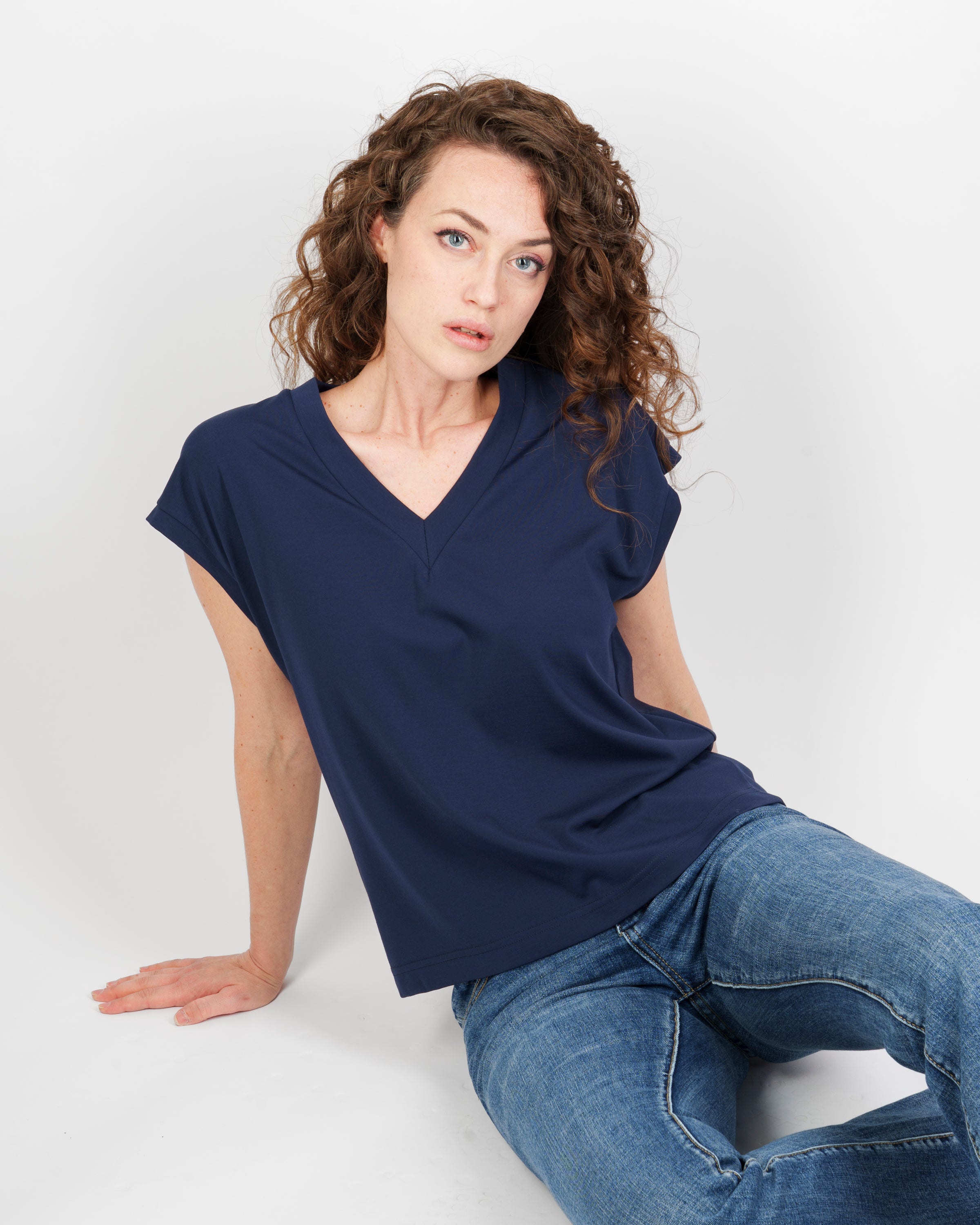 T-shirt scollo a V manica scesa 4023/3