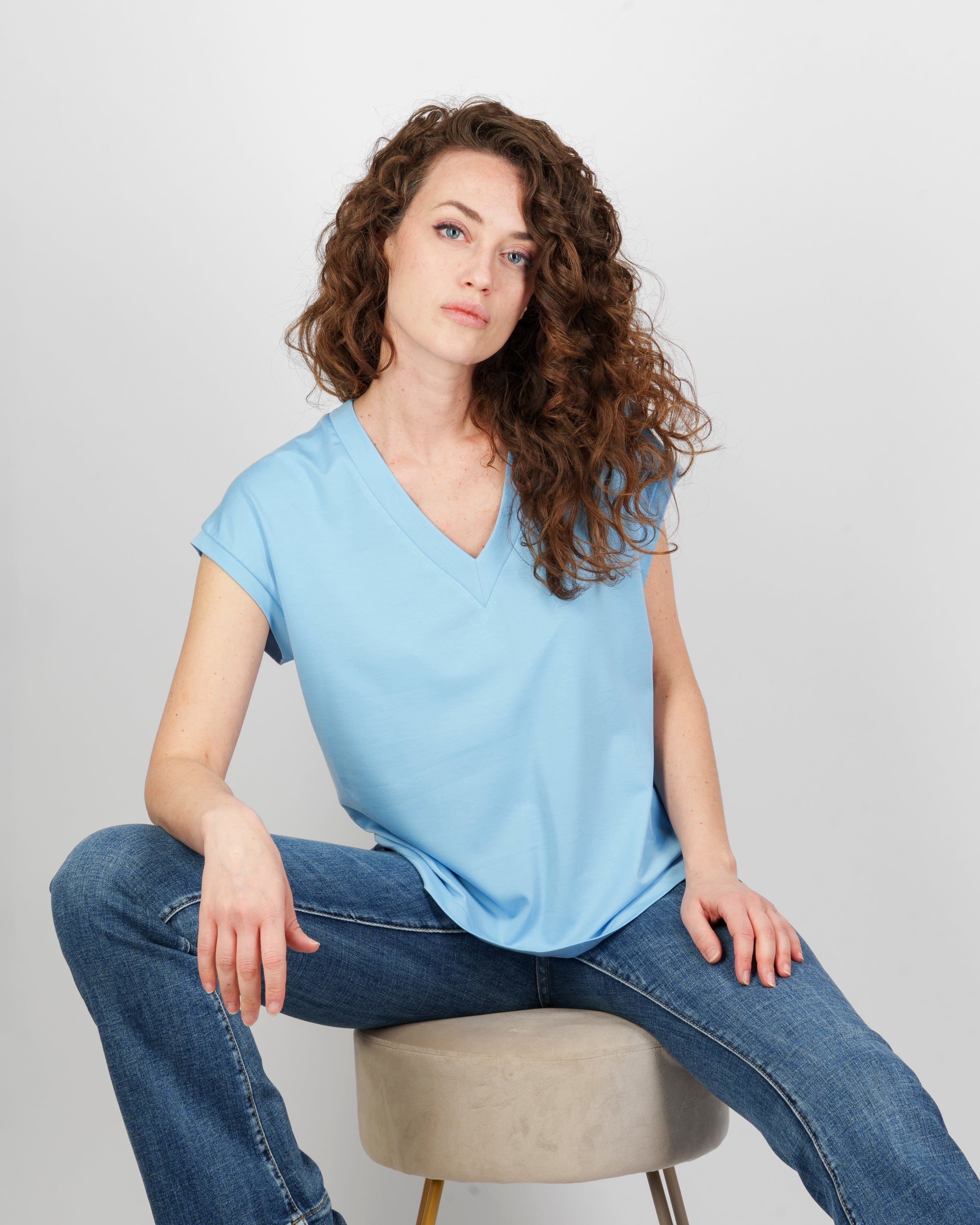 T-shirt scollo a V manica scesa 4023/3