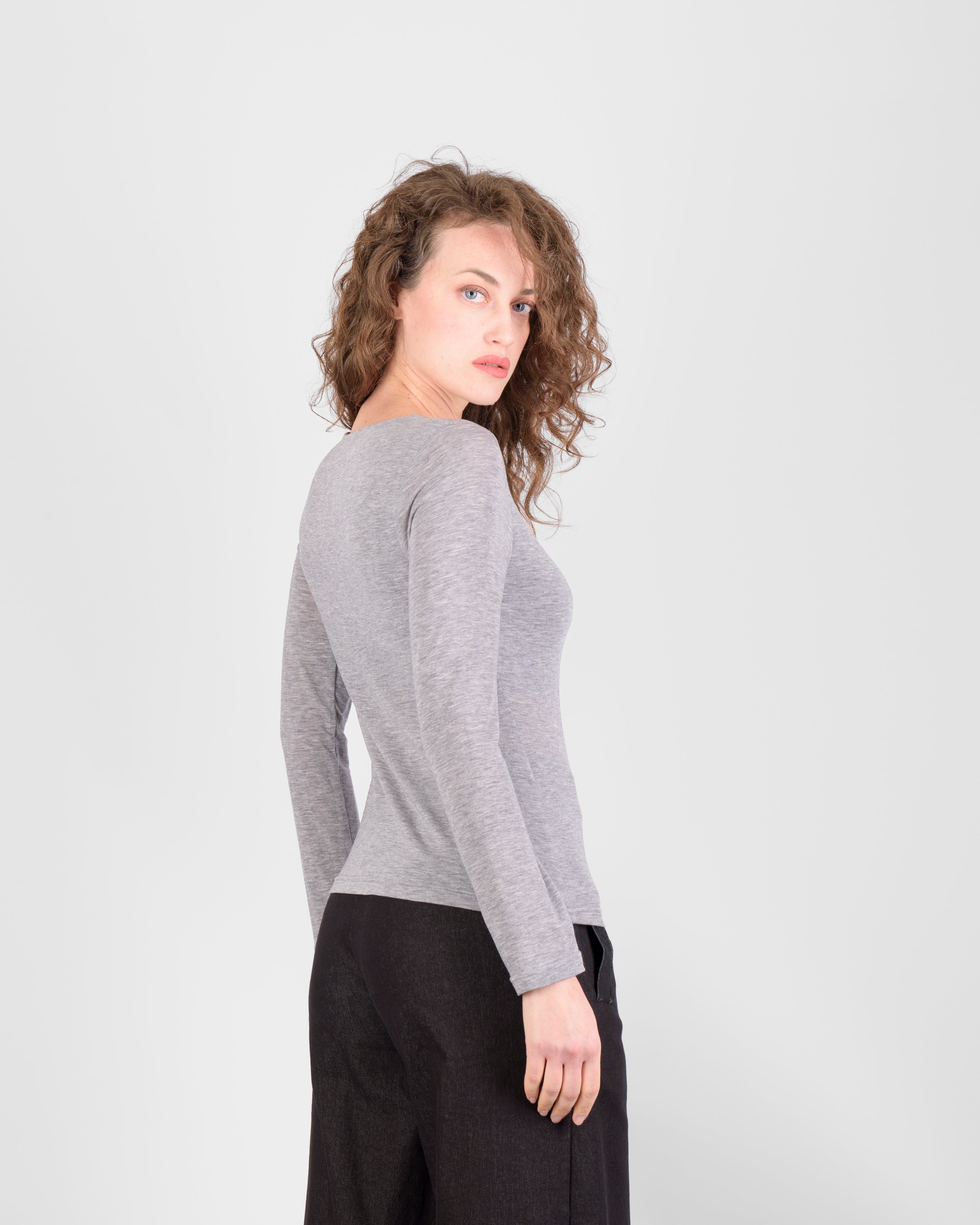 Maglia sottogiacca lana scollo quadro H413/6