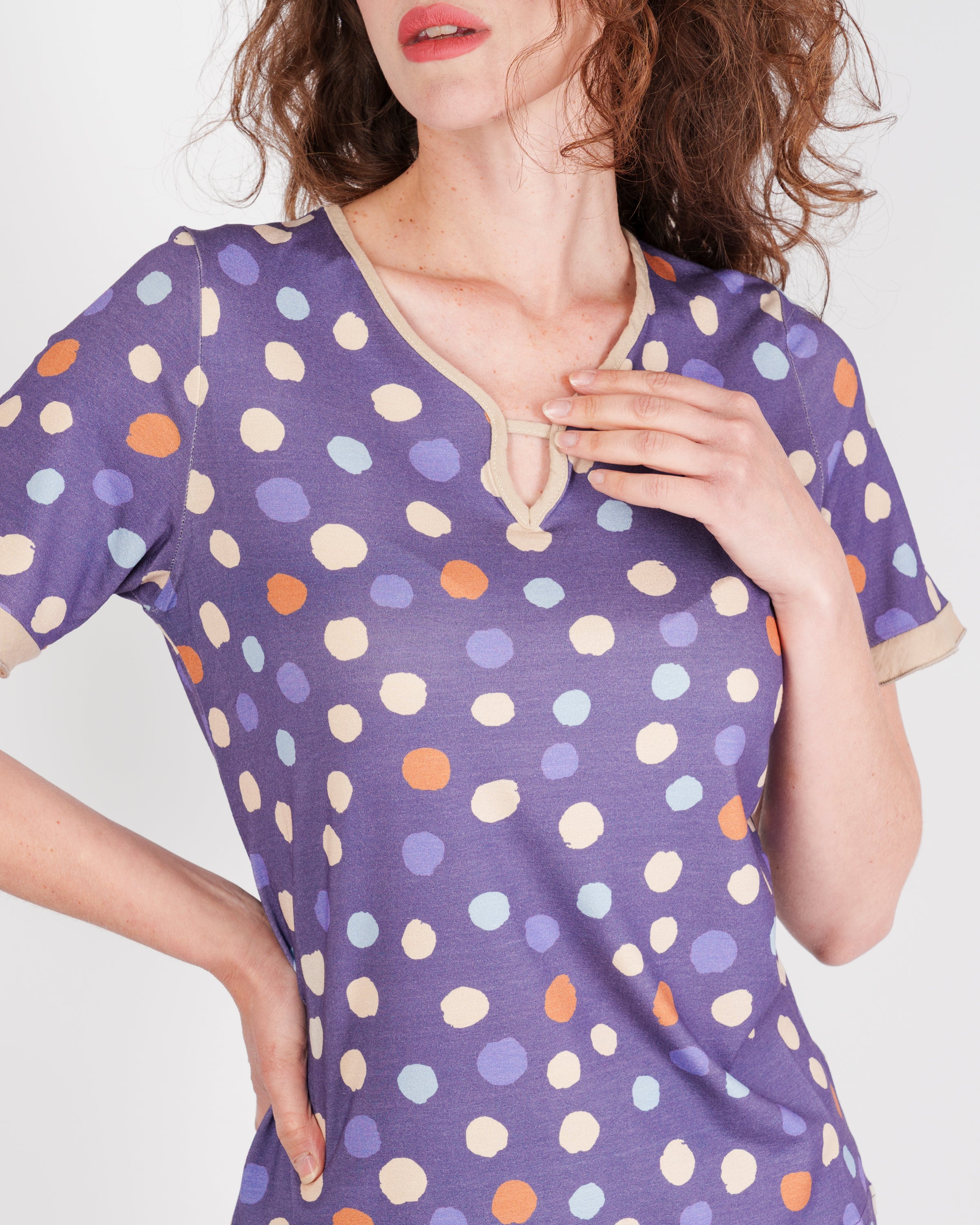 Maglia scollo goccia pois 187