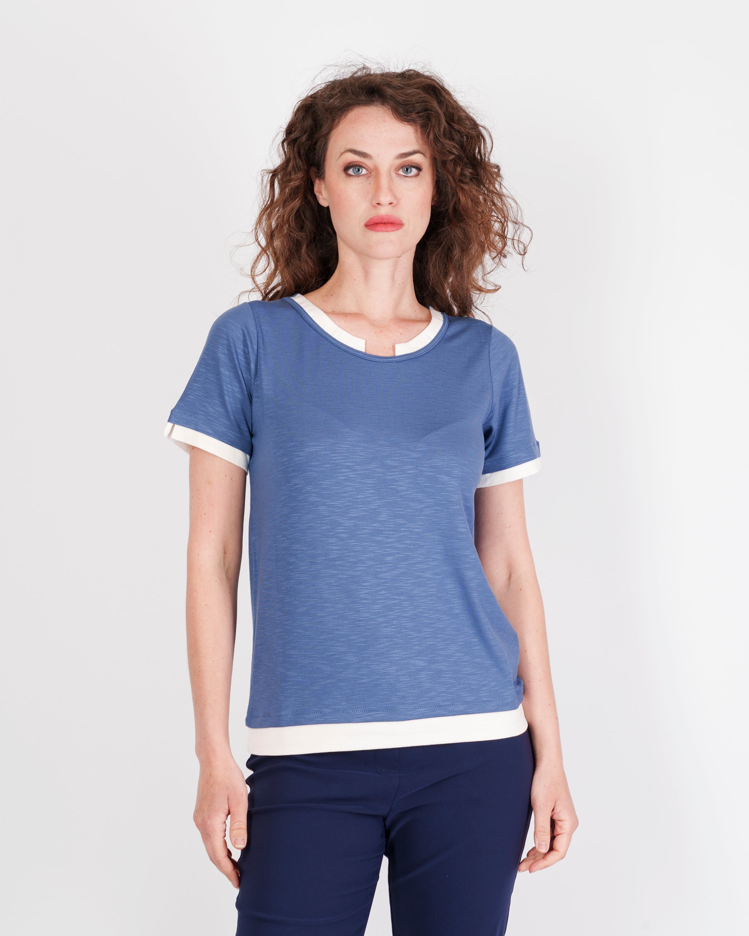 Maglia giro con bordi a contrasto S-171