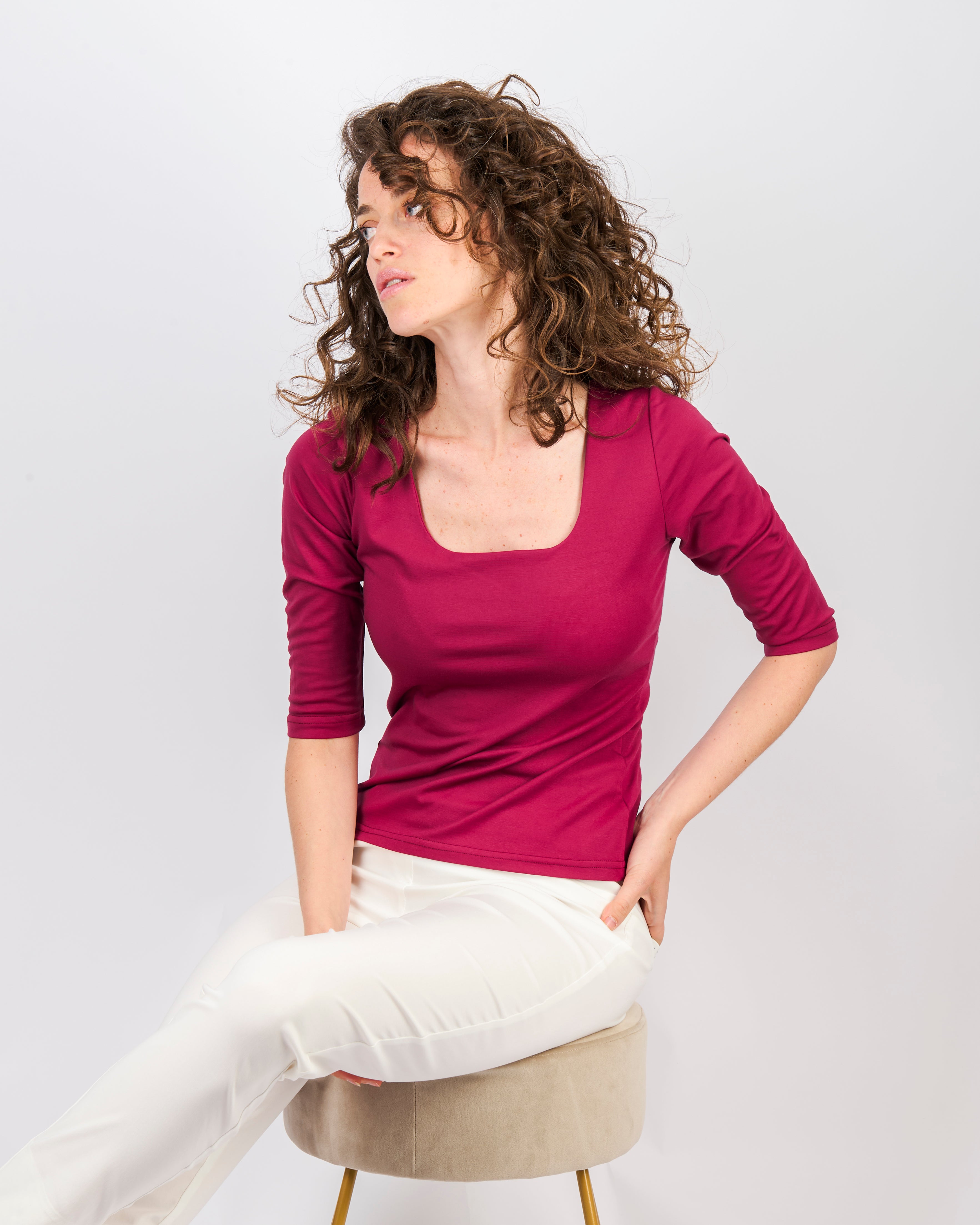 Maglia scollo quadro G413/3
