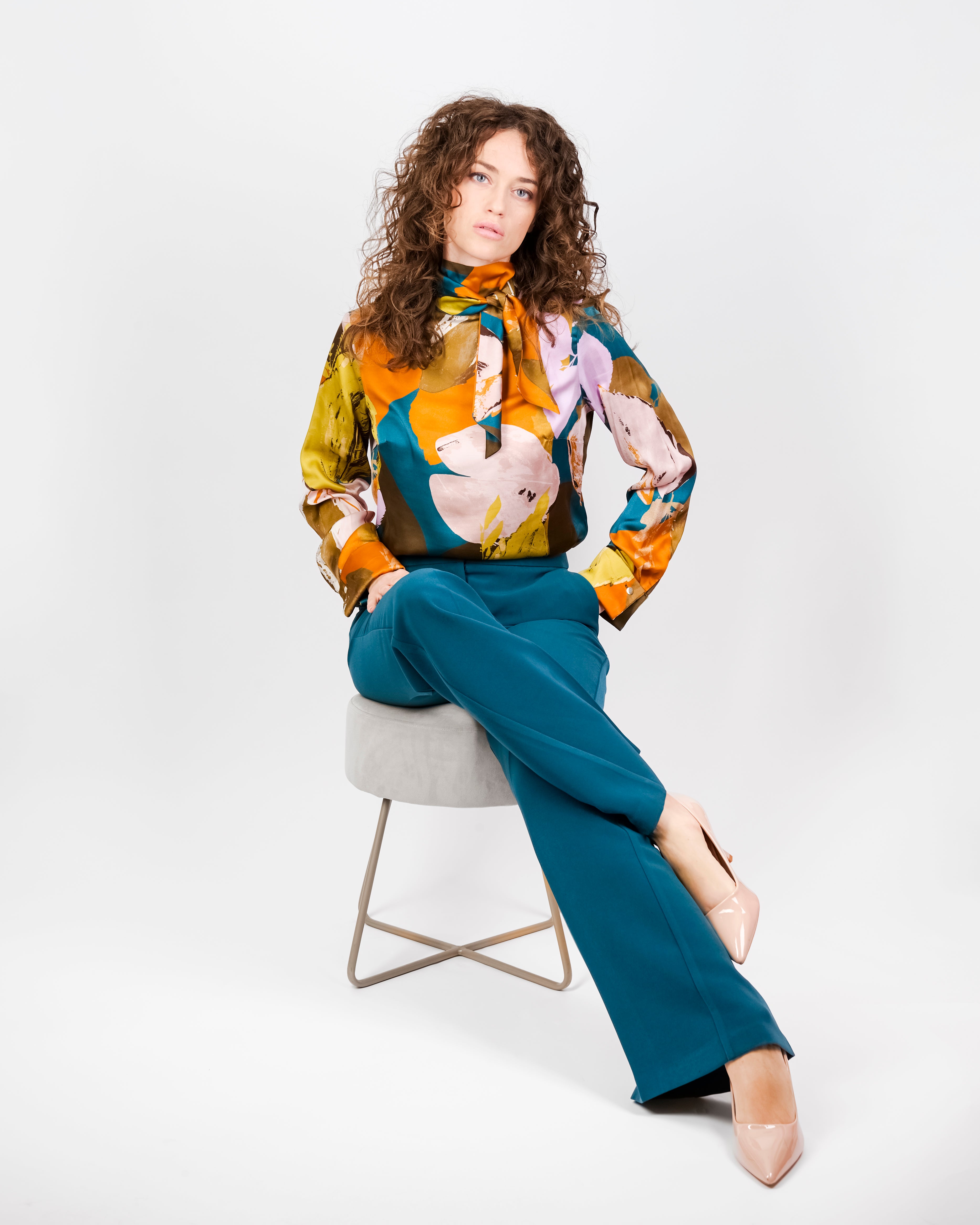 Pantalone a zampa in crepe CHIUSA