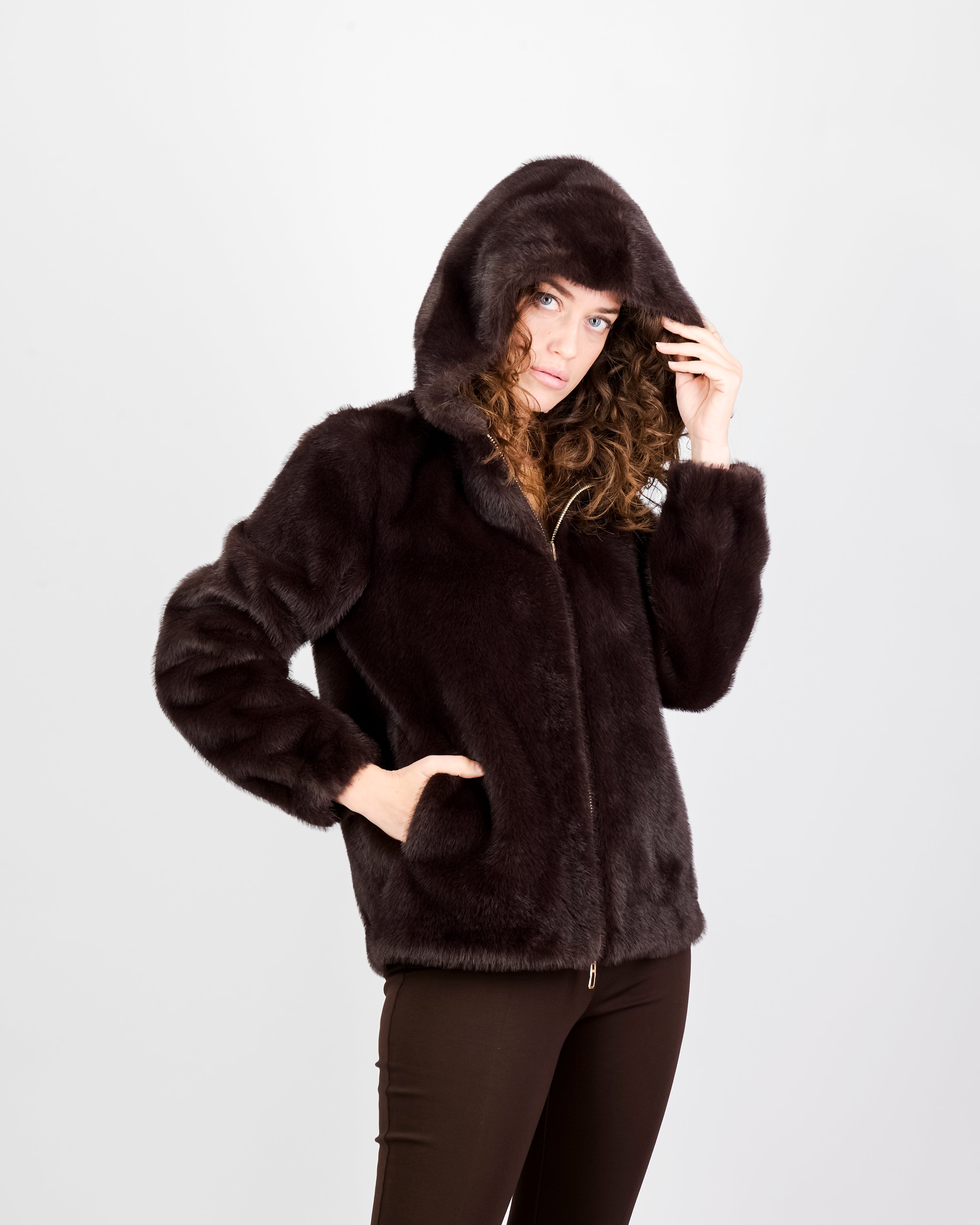 Pelliccia eco corta con zip VALENTINA