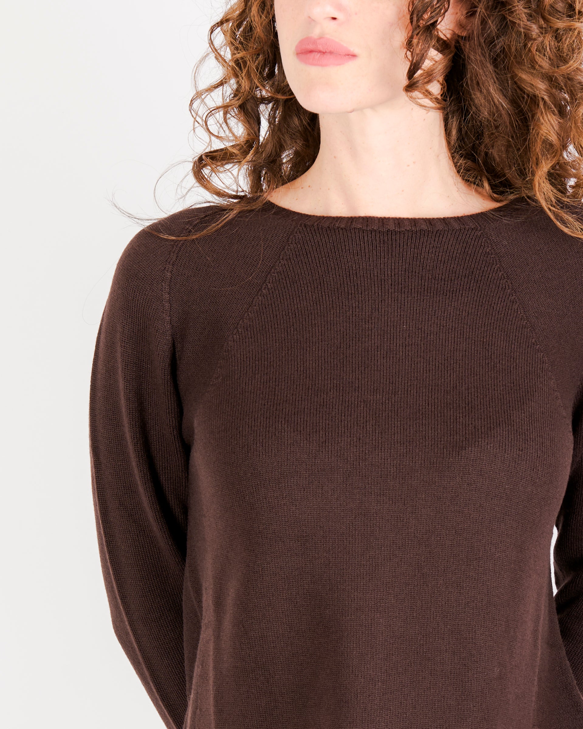 Maglia girocollo pura lana svasata W-250