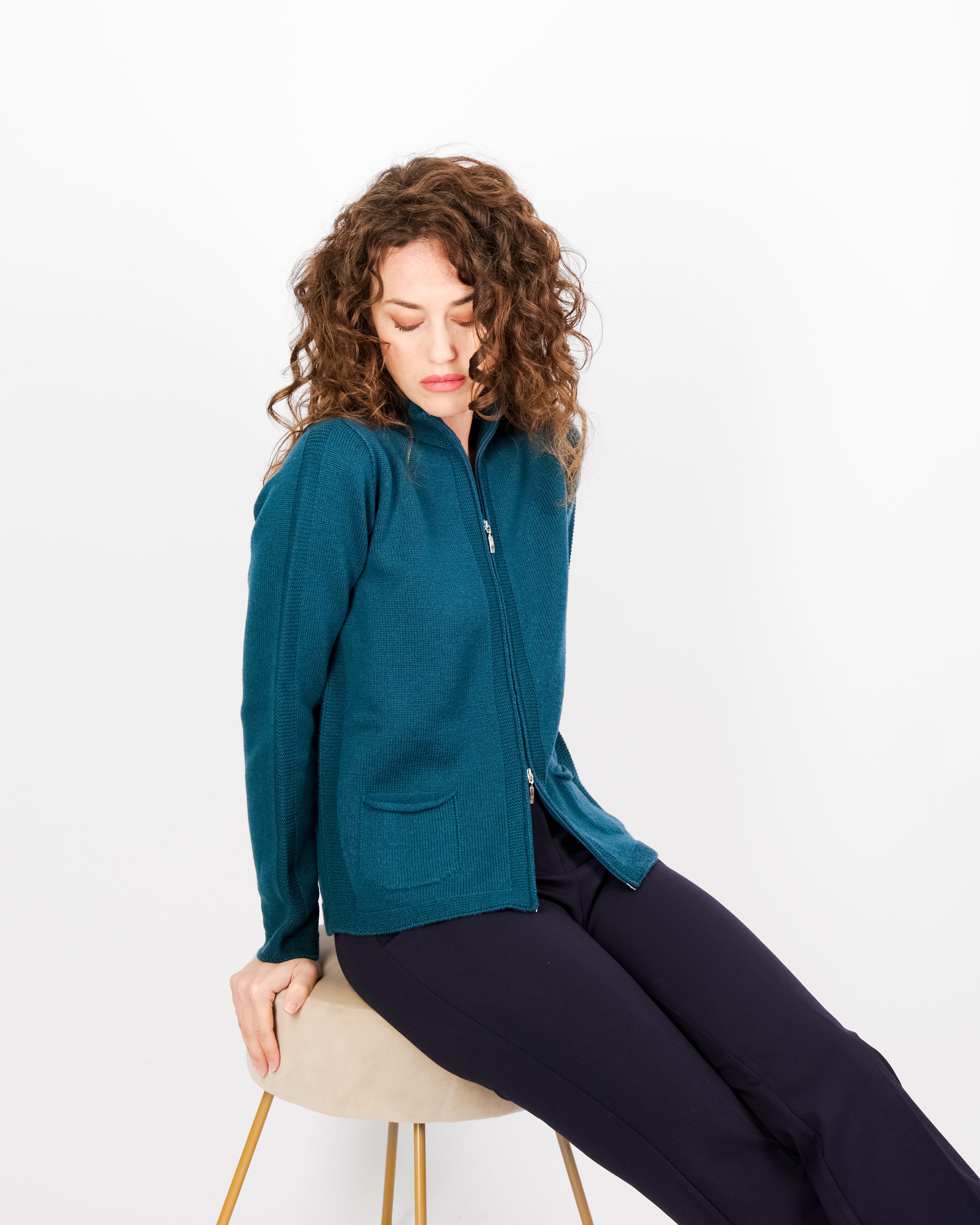 Cardigan zip pura lana con tasche AZ8152