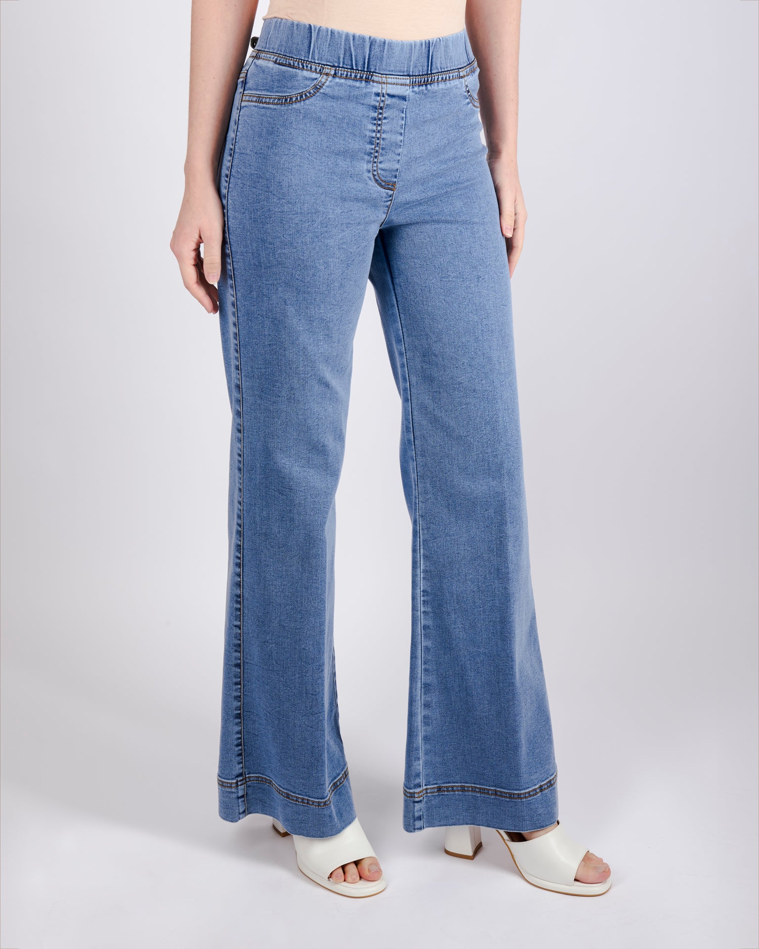 Jeans chiaro a palazzo 21972