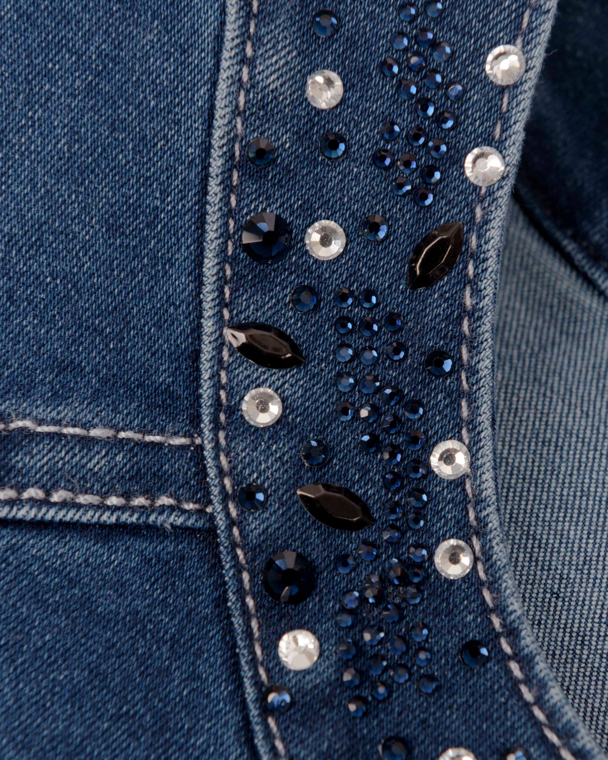 Giubbino jeans bottoni e strass 17224