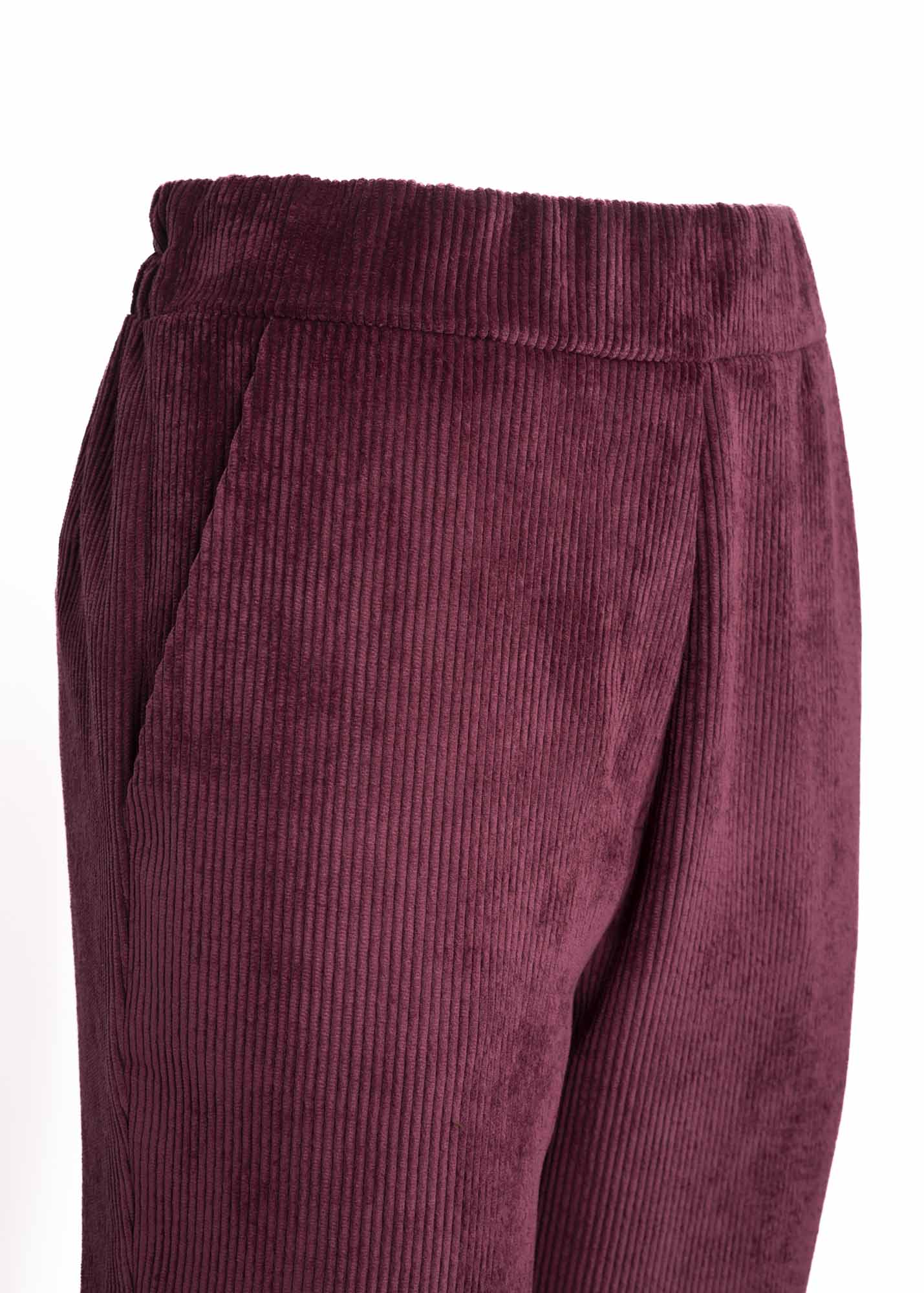 Pantalone elastico dietro costa larga