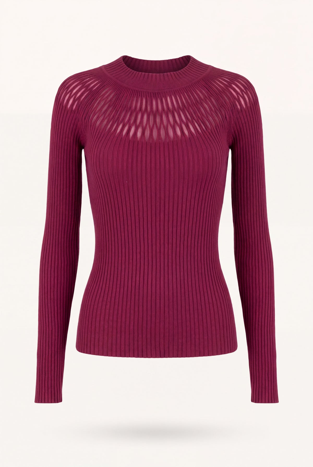 Maglia a costine lupetto color panna con decoltè traforato a rete e maniche lunghe
