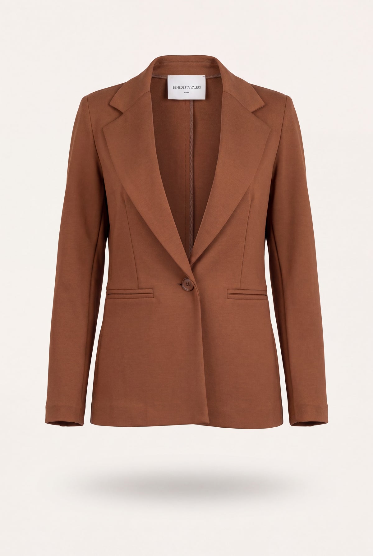 Giacca blazer donna in punto milano, monopetto color caramello con revers a lancia
