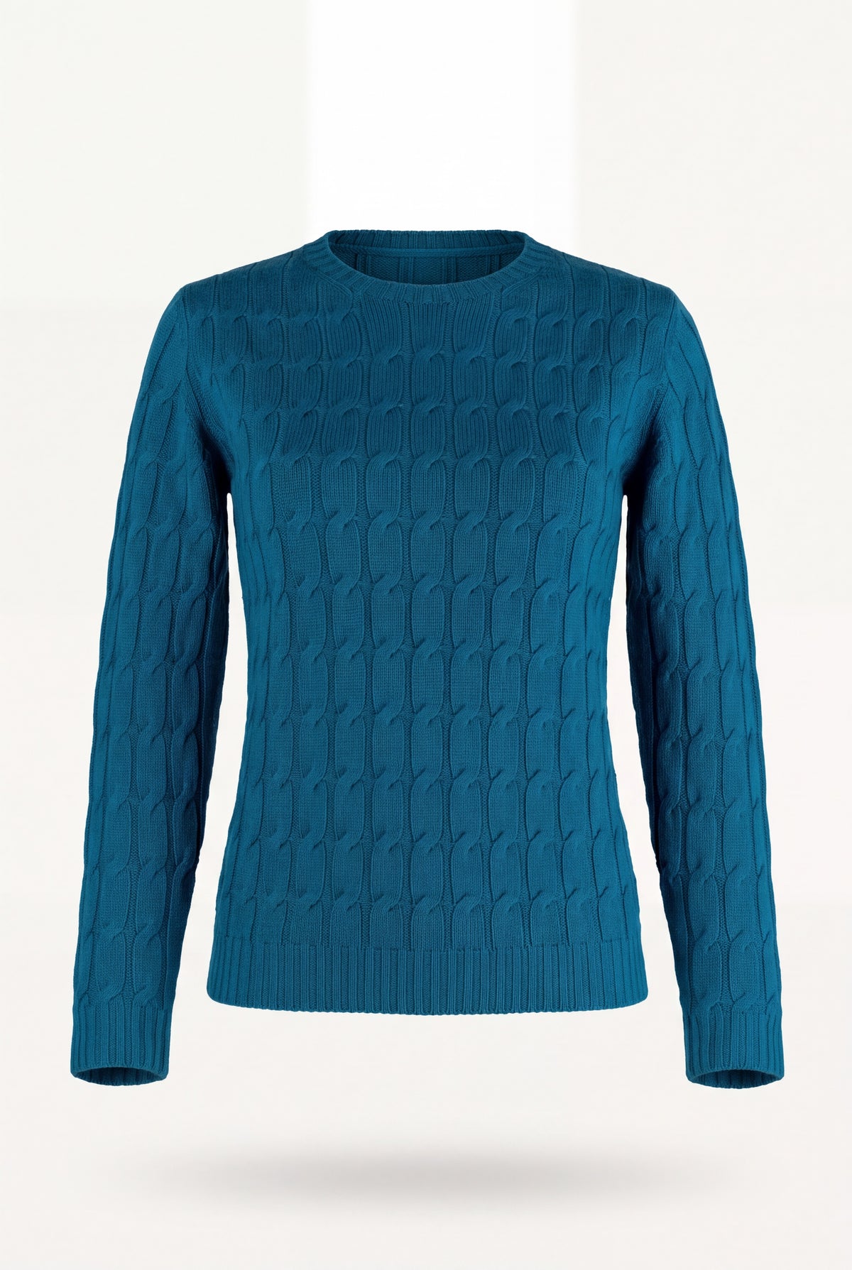 Maglione girocollo in pura lana a trecce color moro su manichino