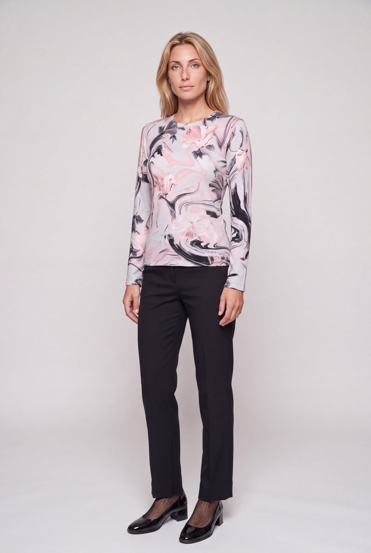Maglia donna in viscosa Giorgio Valeri  a girocollo con stampa floreale rosa, grigia e nera, maniche lunghe